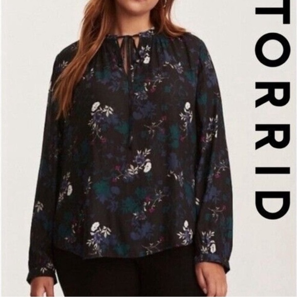 Torrid Long sleeve Floral Print Crepe Smocked Tie Neck‎ Top Size 2/2X Plus - Picture 1 of 10
